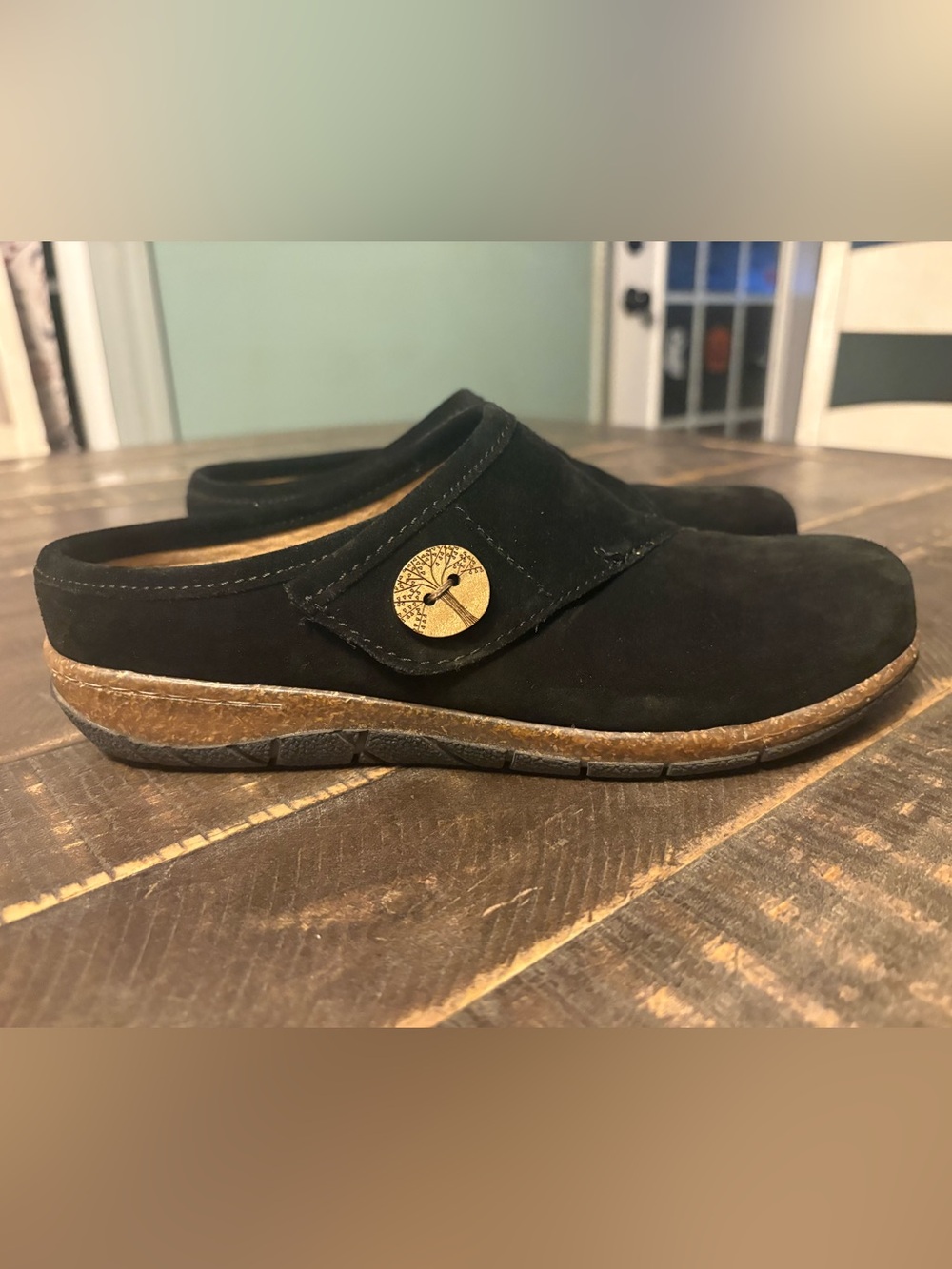 Earth Shoes Etezra  Clogs Womens Round Toe Casual Slip-on Flat Suede Leather